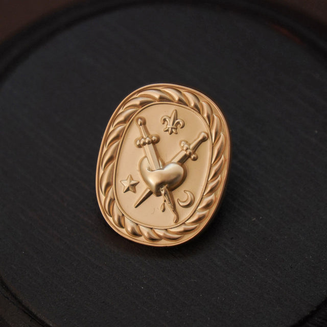Get Collection of Creative Charms and Pins - misterrobinson